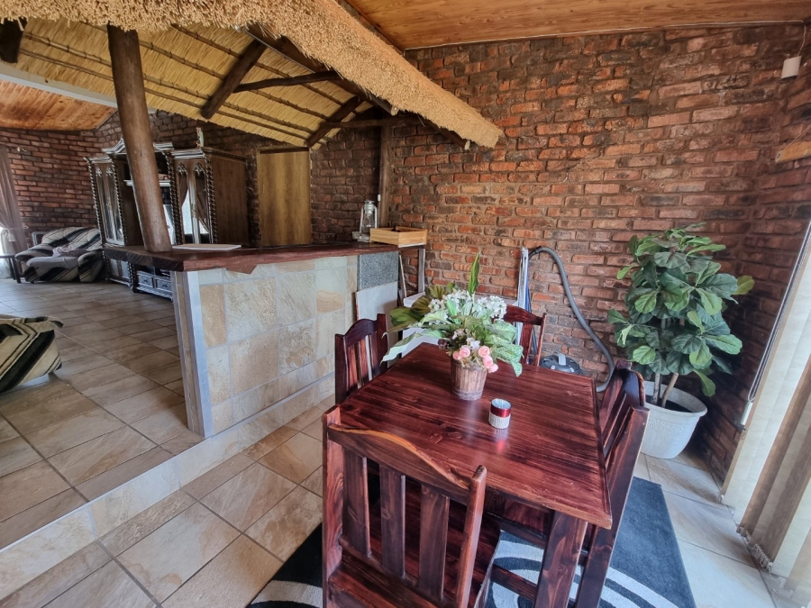 5 Bedroom Property for Sale in Morelig Free State